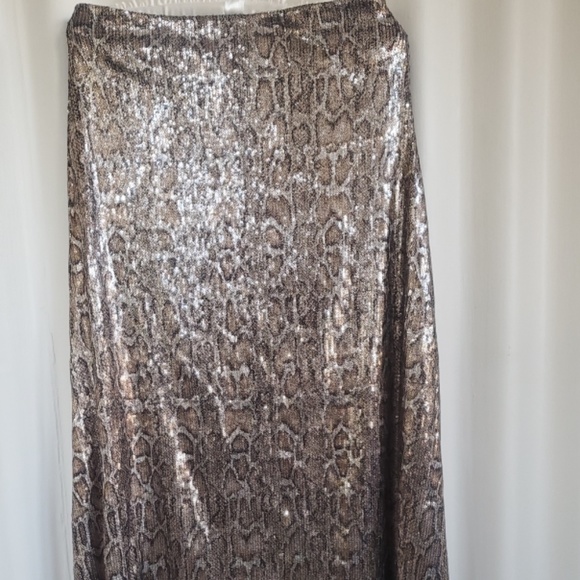 Zara Knit snakeskin metallic skirt - Picture 7 of 10